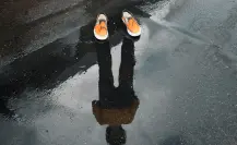 ¡Que tus tenis favoritos no se mojen! Así puedes cuidarlos durante la temporada de lluvias