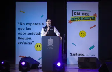 David de la Peña celebra a estudiantes de Santiago