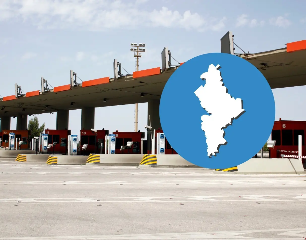 La Carretera Interserrana de Nuevo León es un proyecto clave para mejorar la conectividad y dinamizar la economía del estado. Foto: Canva.