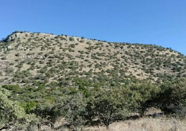 El cerro de Durango con más de 2 mil metros de altura y cercano a un pintoresco pueblo