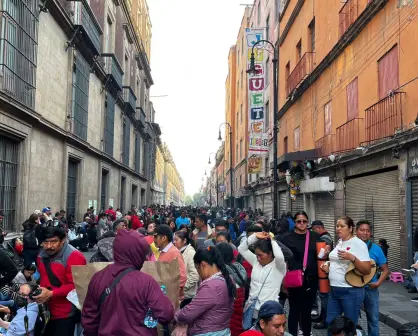 Maestros de la Sección 22 de la CNTE bloquean acceso a Zócalo y Palacio Nacional