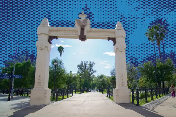 Conoce la plaza con más historia de Monterrey