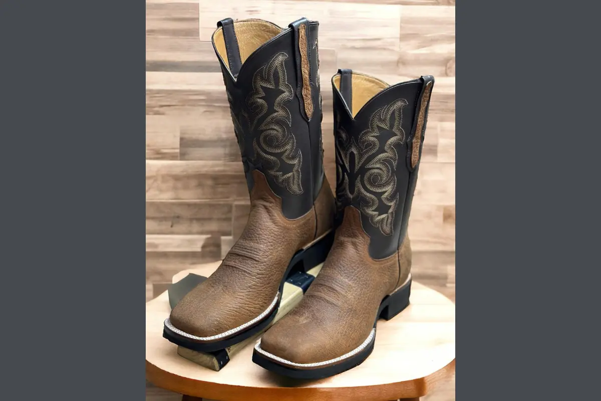 Ya sea por tradición, funcionalidad o estilo, las botas vaqueras siguen firmes en el corazón de Tamaulipas. Foto: Facebook Don Cucos Boots