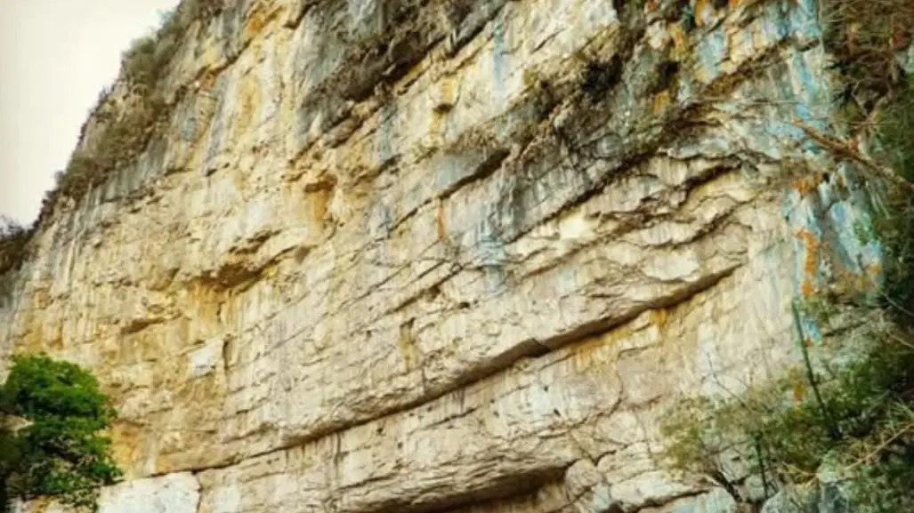 En esta cueva a 1 hora de Victoria se han encontrado momias y hallazgos antropológicos