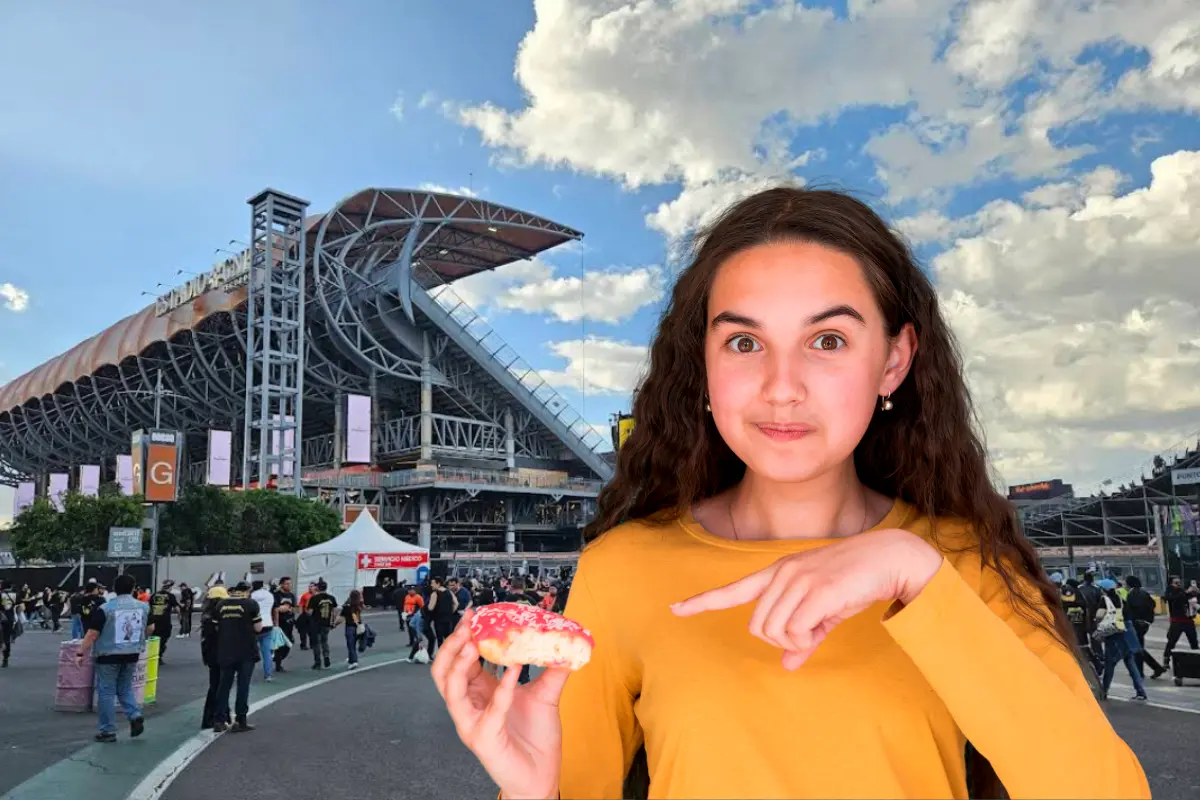 Mujer comiendo frente al Estadio GNP de CDMX. Foto: Google Maps (Carlos Paz) | Freeík | Canva