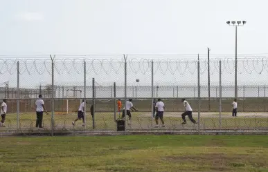 Gobierno de Donald Trump viola orden judicial al intentar deportar 8 migrantes a Sudán del Sur