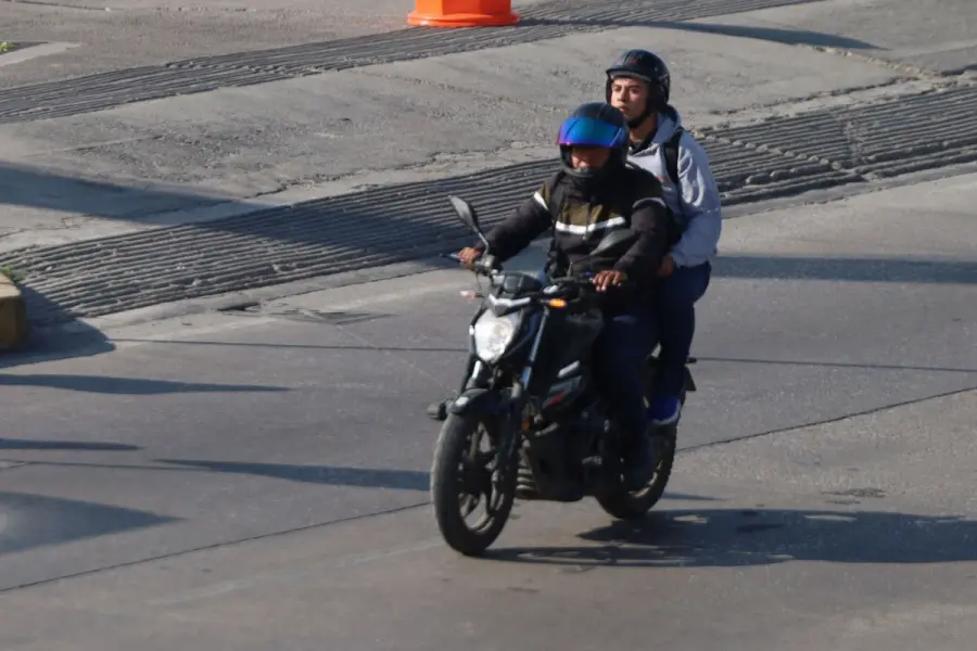 Puebla va por “Ley Chaleco” para motociclistas