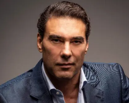 Eduardo Yáñez se deja ver en un evento y aclara que no está enfermo