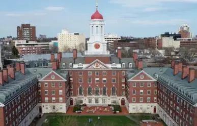 EE.UU. revoca permiso a Harvard para matricular estudiantes extranjeros
