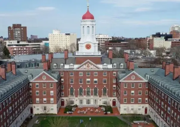 EE.UU. revoca permiso a Harvard para matricular estudiantes extranjeros