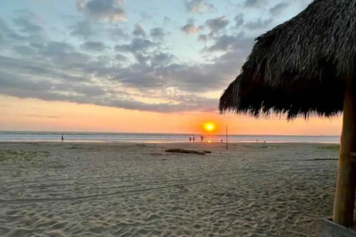Los atardeceres son unos de los atractivos de playa Aticama en el municipio de San Blas. Foto: Playas de México