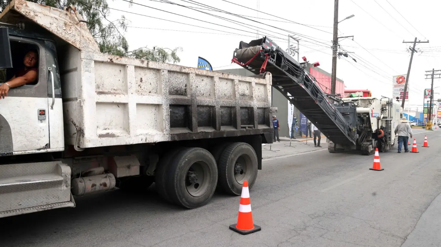 La inversión de 18 millones de pesos, y se realizará en dos etapas, la primera en la que ya están trabajando va de su cruce con Arturo B. de la Garza a Cristina Larralde. Foto: Gobierno de San Nicolás de los Garza.