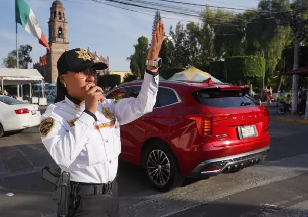 ¿Sabías que solo mujeres de tránsito pueden multarte en Edomex?