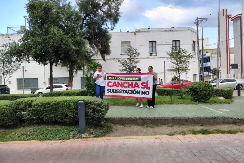 Colonos afectados se hicieron presente en la Presidencia Municipal | Foto: FB