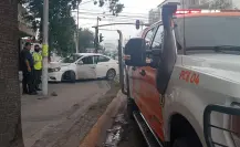Accidente vial deja caos y conductor herido en el centro de Monterrey