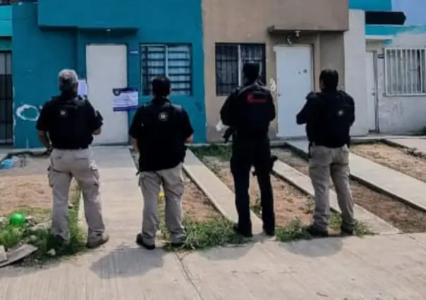 Detienen a 6 adultos y un adolescente con drogas tras cateo en 3 casas en Escobedo