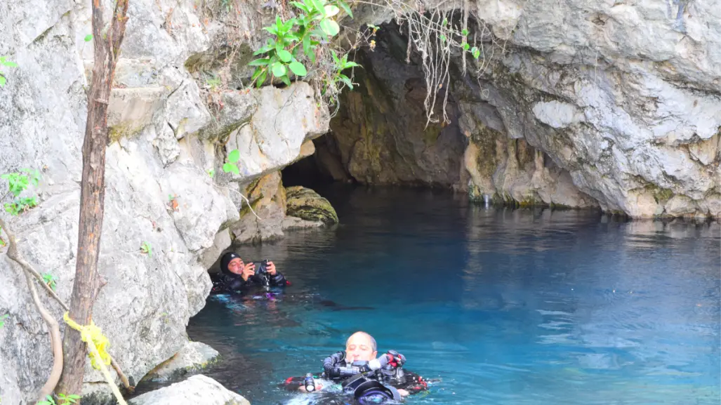 Esta cueva en la sierra madre está rodeada de paisajes naturales surrealistas