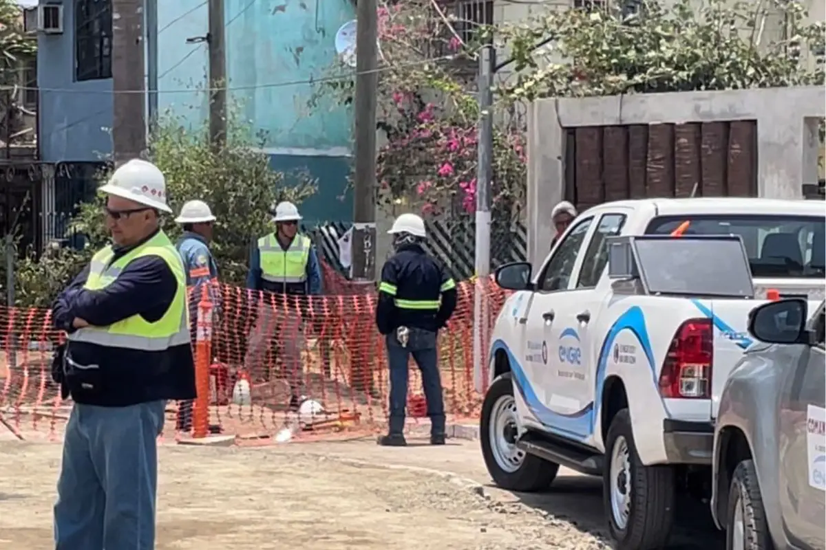 La fuga de gas se registró en una línea de la empresa Engie, tras ser impactada por maquinaria pesada. Foto: Axel Hassel