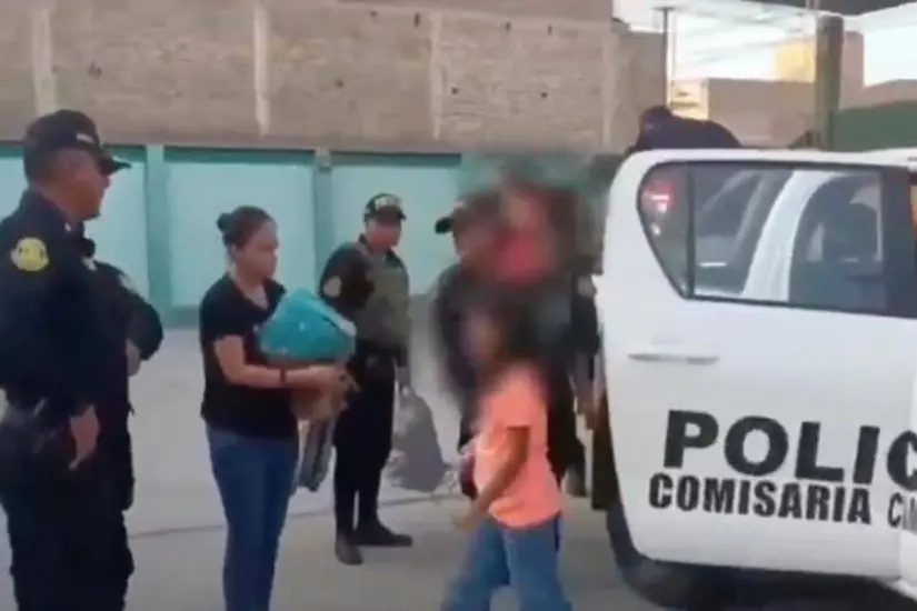 La mujer y sus hijas fueron resguardadas por el Ministerio de la Mujer en Perú. Foto: Ramón Sánchez