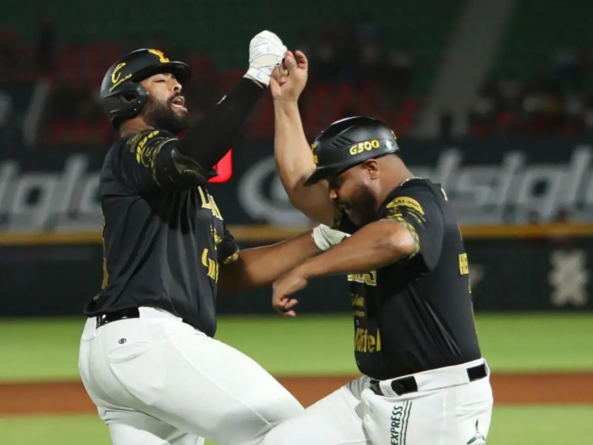 Los Leones de Yucatán vencieron la noche del jueves a los Diablos Rojos del México en un duelo de pitcheo en el parque Kukulcán.- Fuente Leones de Yucatán