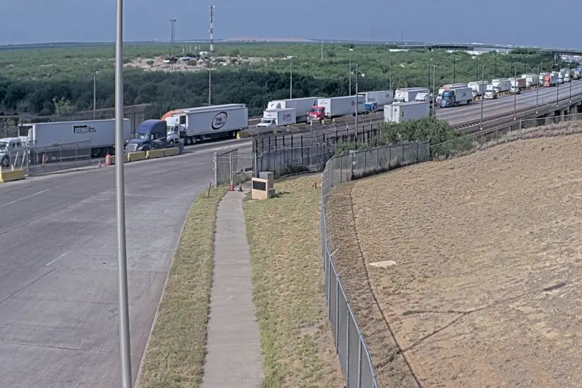Hoy si se registra afluencia de tráiler en el puente Comercio Mundial | Foto: cámaras