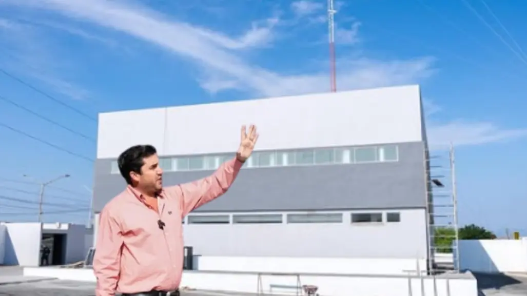 Raúl Cantú supervisa la construcción del C4 que tendrá Salinas Victoria