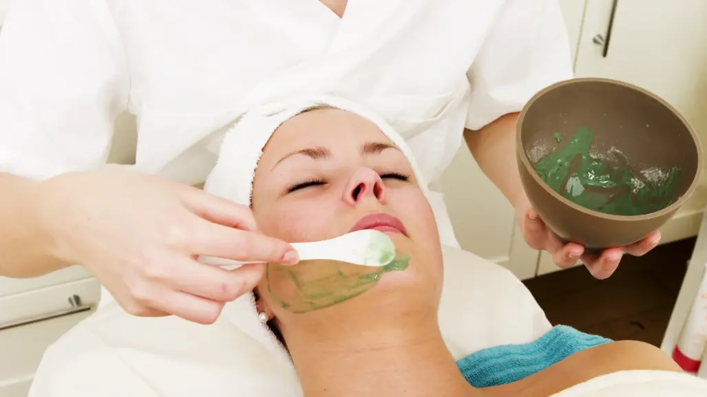 Rejuvenece tu piel facial, disminuye arrugas y manchas con una misma mascarilla hecha en casa