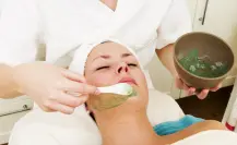 Rejuvenece tu piel facial, disminuye arrugas y manchas con una misma mascarilla hecha en casa