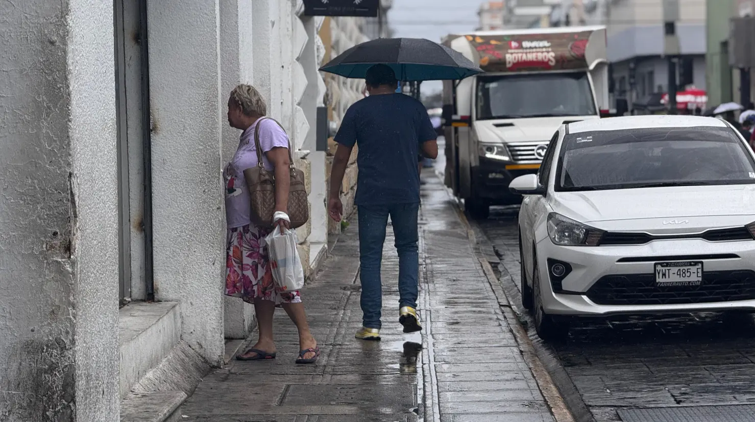 Después de varios días de intenso calor para este fin de semana se pronostican tormentas en la península de Yucatán, aunque se mantendrán las altas temperaturas.- Fuente Irving Gil