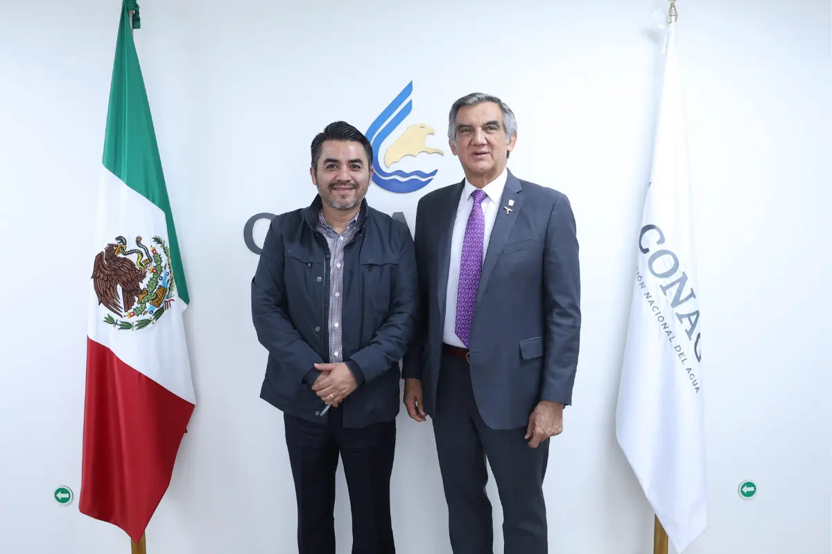 El gobernador de Tamaulipas, Américo Villarreal Anaya y el director general de Conagua, Efraín Morales López. Foto: Gobierno de Tamaulipas.