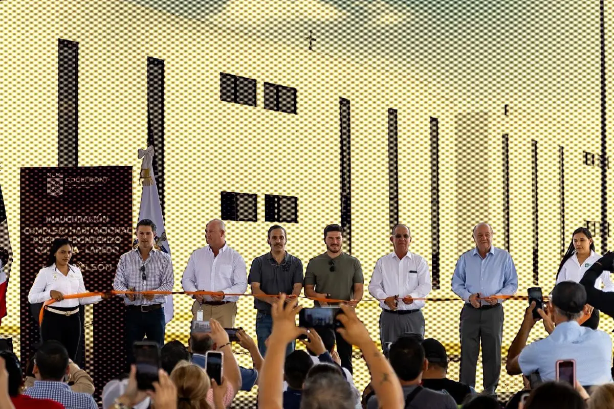 El Gobernador de Nuevo León, Samuel García, inauguró un nuevo Complejo Habitacional en la Aduana Colombia – Laredo Foto: Gobierno de Nuevo León