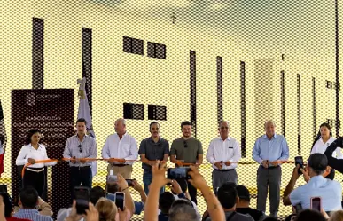 Samuel García inaugura complejo habitacional en la Aduana Colombia para empleados del puerto fronterizo