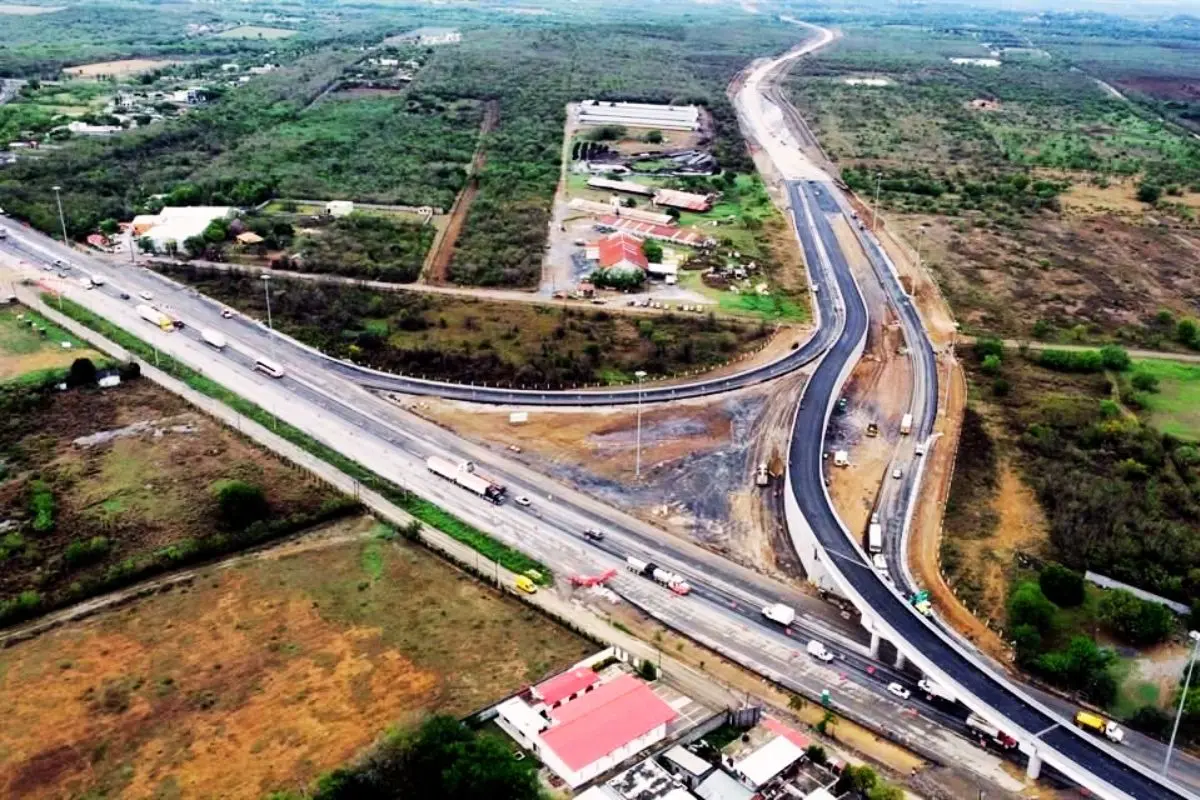Esta vía conecta puntos clave de los municipios de Juárez, Cadereyta, Allende y Montemorelos. Foto: Gobierno de Nuevo León