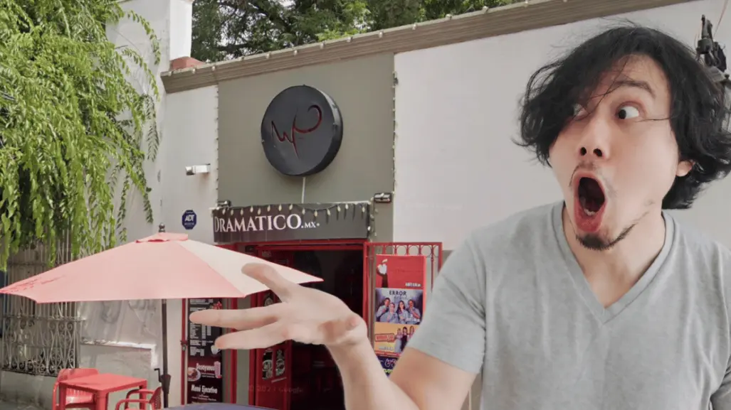 El lugar de Barrio Antiguo que es cafetería de día y teatro de noche