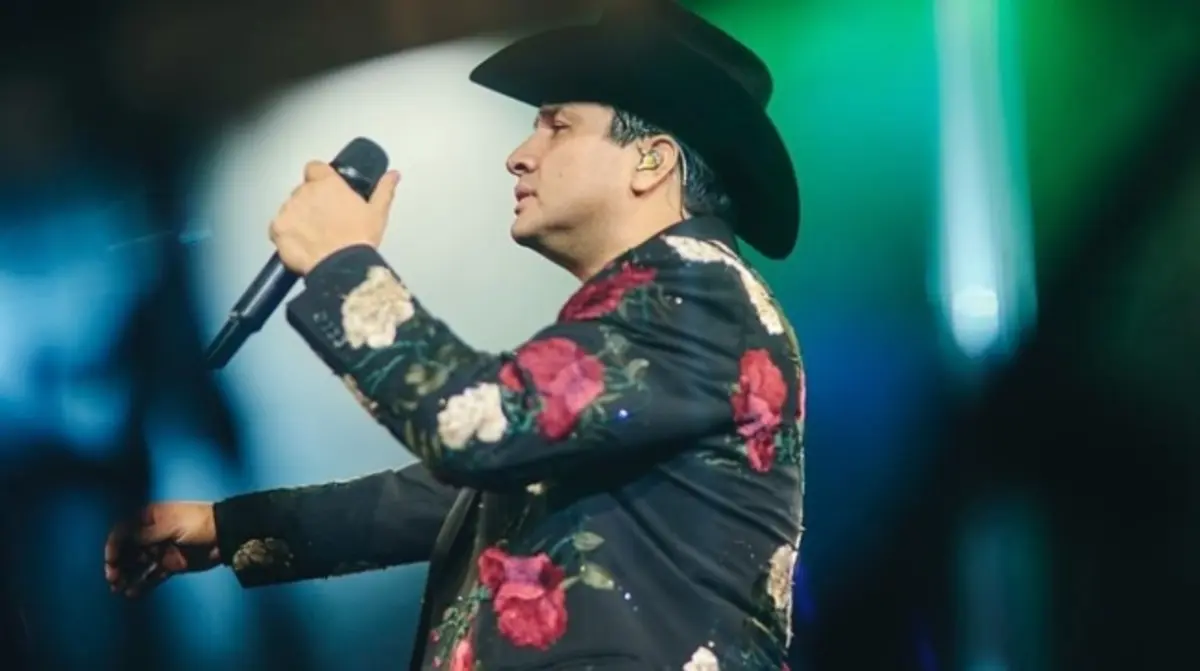 Ellos son los cantantes que han sido afectados por Estados Unidos, al cancelarles su visa de trabajo Foto: IG Julión Álvarez