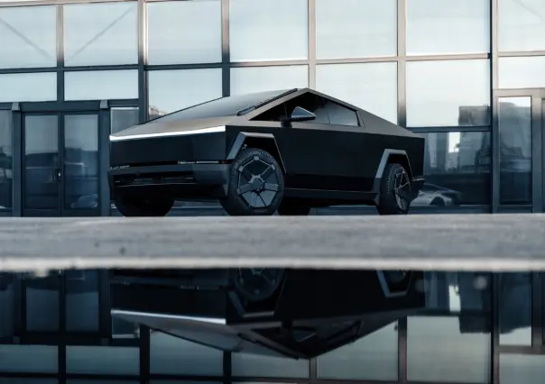 Jalisco estrena patrullas Tesla Cybertruck y unidades Black Mamba rumbo al Mundial 2026