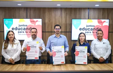 David de la Peña abre registro para entrega de útiles en Santiago