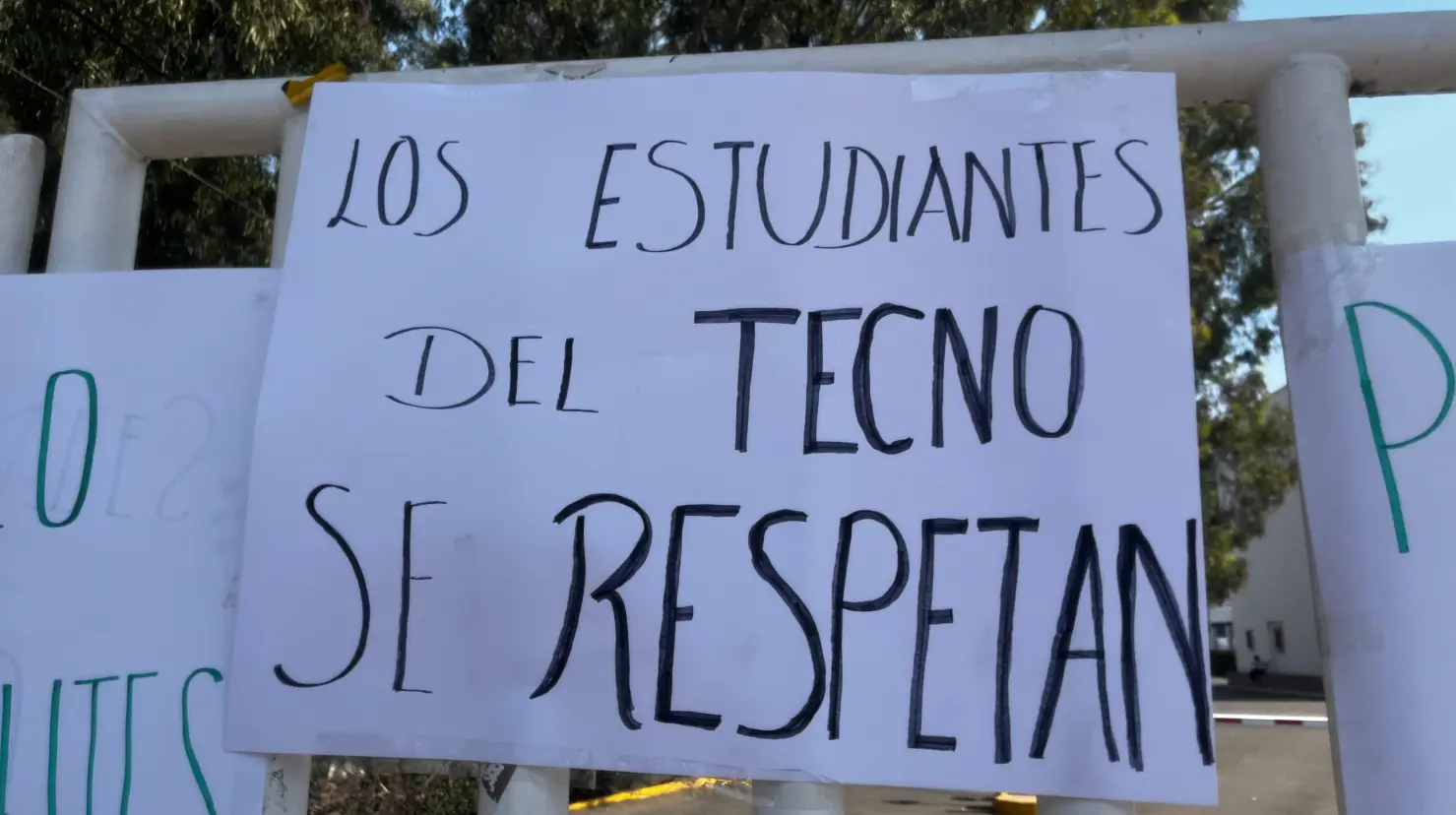 Alumnos tomaron las instalaciones del ITD | Fotos y video: Alejandro Ávila
