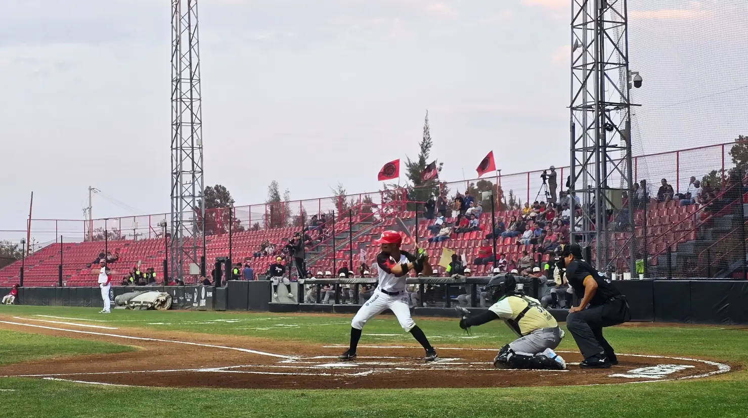 Foto: Gerardo Lares | Caliente de Durango gana el segundo de la serie contra Tecos, se definirá al ganador de la serie este domingo.