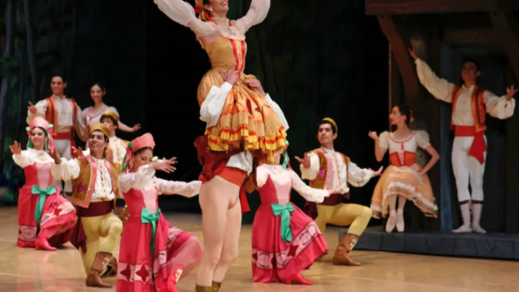 ¡Llegó Coppélia a Bellas Artes! Si eres amante del ballet clásico, no te lo puedes perder