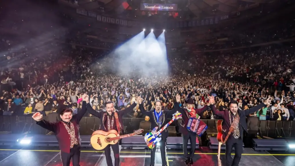 Los Tigres del Norte frente a los "Padres Tristes": una mirada sin Filtros