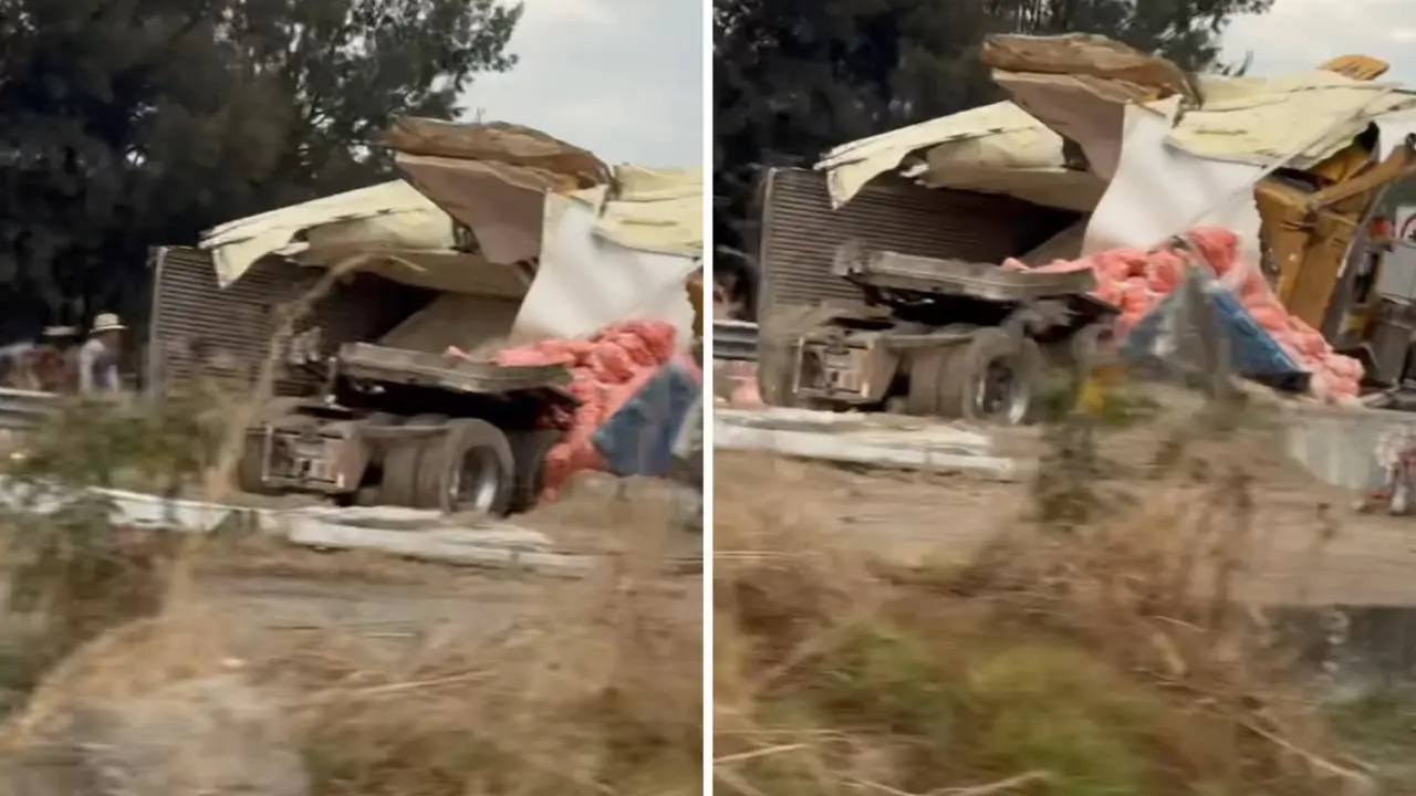 Zanahorias por toda la autopista: volcadura de tráiler complica circulación en Peñón-Texcoco. Foto: Asnopolis