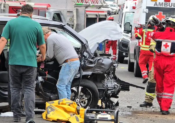 Supercarretera Durango - Mazatlán: 8 lesionados al chocar de frente en Libramiento Norte