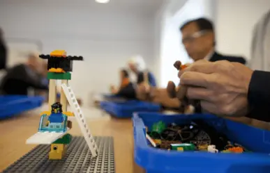 LEGO fortalece el empleo en Nuevo León con su planta en Ciénega de Flores