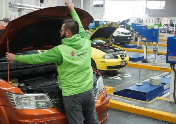 Últimos días para verificación vehicular en Edomex: engomado verde vence este día de mayo