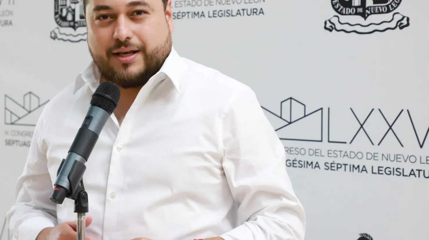 Miguel Lechuga destaca que las crisis emocionales en escuelas no pueden esperar diagnósticos ni informes administrativos. Foto: Congreso de Nuevo León.
