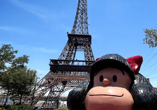Así se ve la escultura de Mafalda ÚNICA en México e instalada en una plaza de Durango
