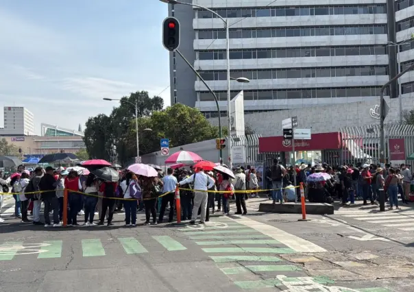 CNTE bloquea instituciones bancarias y oficinas del ISSSTE en CDMX
