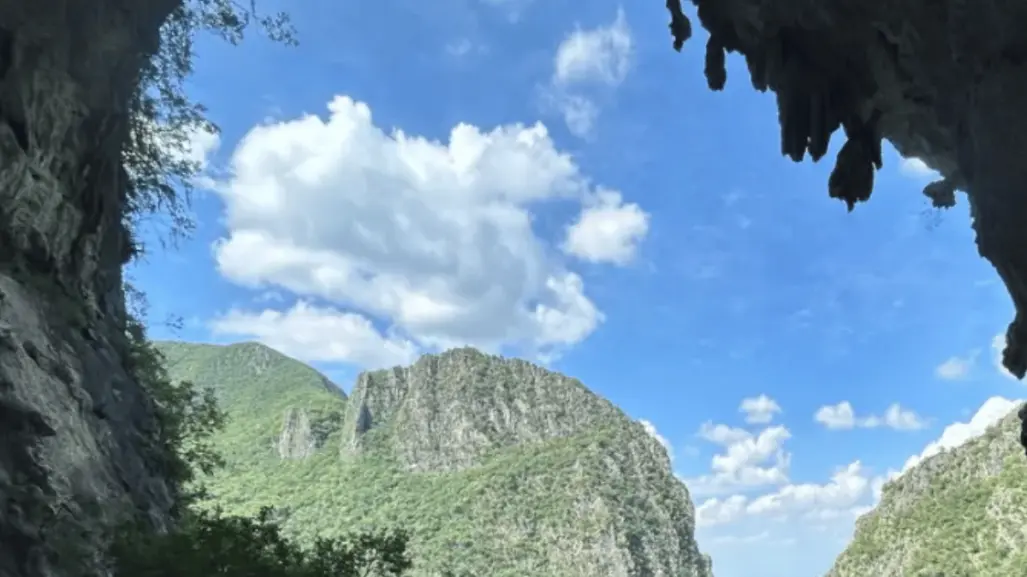 Explora el Cerro Agujerado: aventura natural en Juárez, Nuevo León