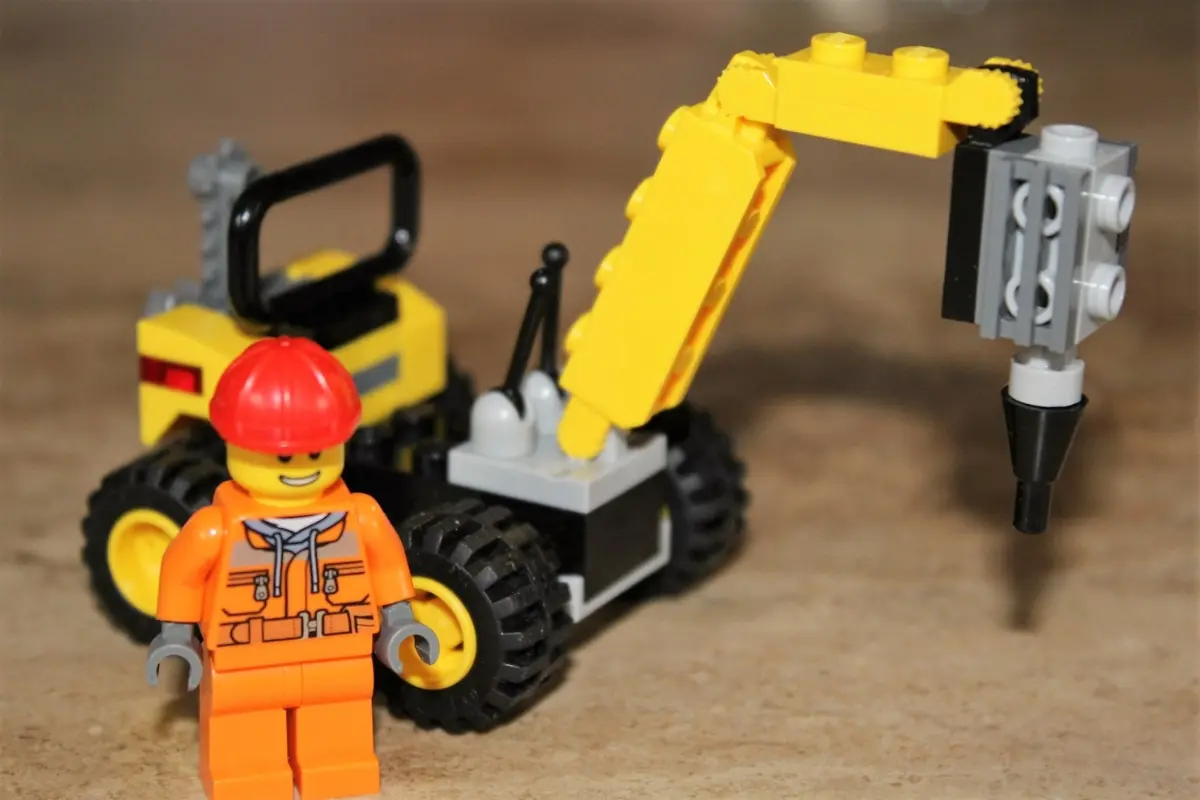 Lego de construcción. Foto: Canva